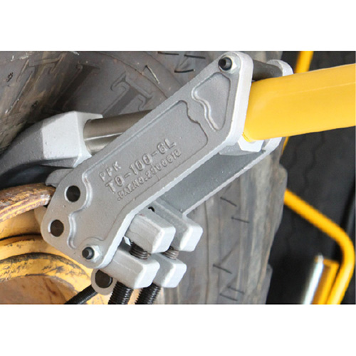 D&eacute;monte-talons hydraulique OTR pour pneu g&eacute;ant s&eacute;rie Pro Waymarc Industries Inc