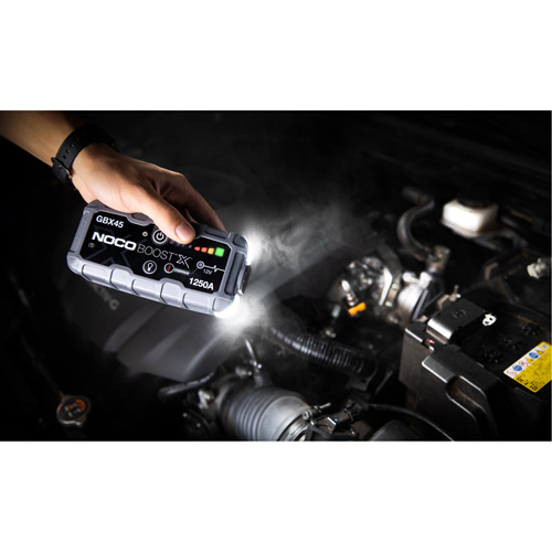 Survolteur pour batterie GBX45 Boost X Waymarc Industries Inc