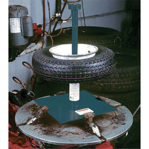 &eacute;tabli T600 / pince de montage sur bordure Waymarc Industries Inc