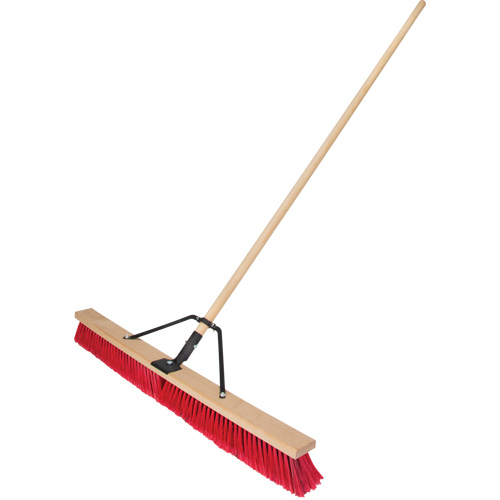 Balai-brosse &agrave; manche renforc&eacute;, 36", Moyen, Soies PVC Waymarc Industries Inc