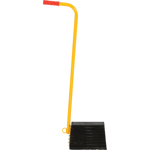 Cale de roue avec poign&eacute;e ergonomique, 9-1/4" x 8" x 6", Noir Waymarc Industries Inc