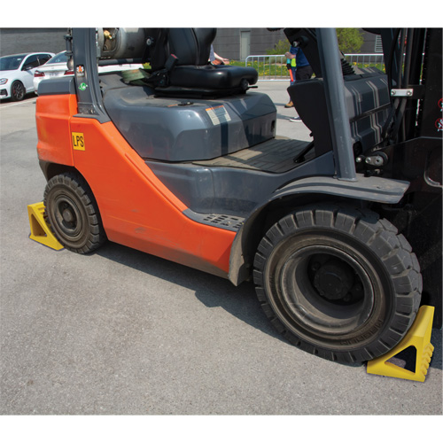 Iron Wheel Chocks Waymarc Industries Inc