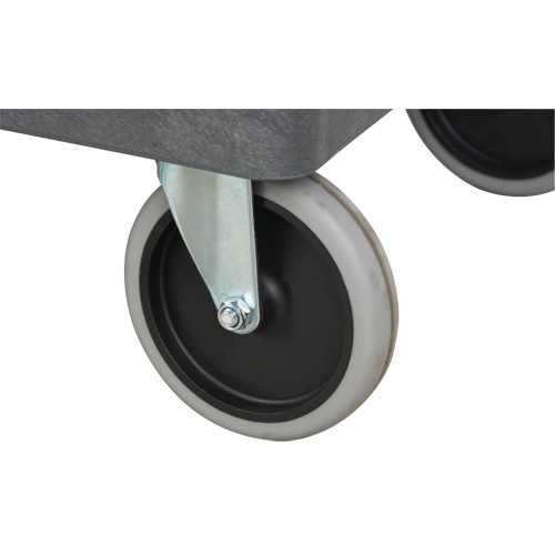 Chariot utilitaire pour l'entretien, 2 tiers, 16-1/2" x 32-1/2" x 34-1/2", Capacit&eacute; 550 lb Waymarc Industries Inc