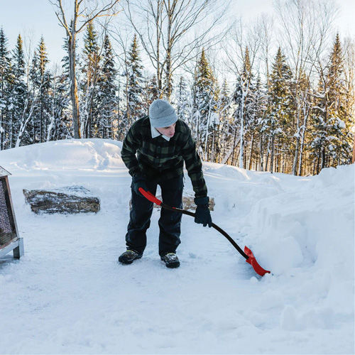 Yukon Snow Shovel, Polypropylene Blade, 18" Wide, Ergonomic D-Grip Handle Waymarc Industries Inc