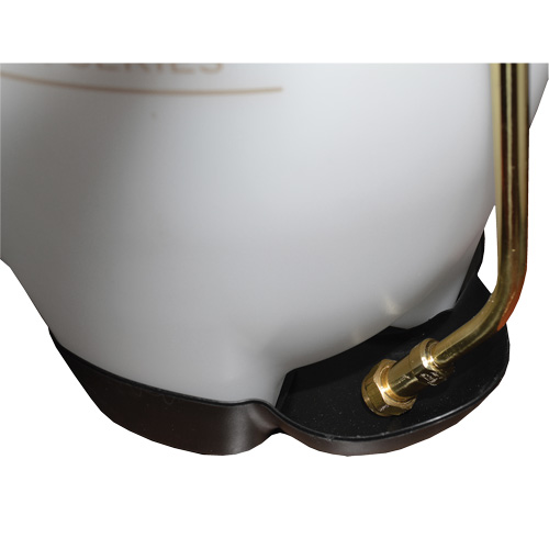 Vaporisateur de b&eacute;ton &agrave; compression s&eacute;rie industriel & entrepreneur, 3 gal. (13,5 L), Poly&eacute;thyl&egrave;ne, Lance de 24" Waymarc Industries Inc