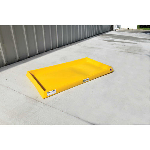 Plateaux Ultra-Containment Tray, 54" lo x 29,8" la x 3,5" h, Cap. de d&eacute;versement 16,5 gal. US Waymarc Industries Inc