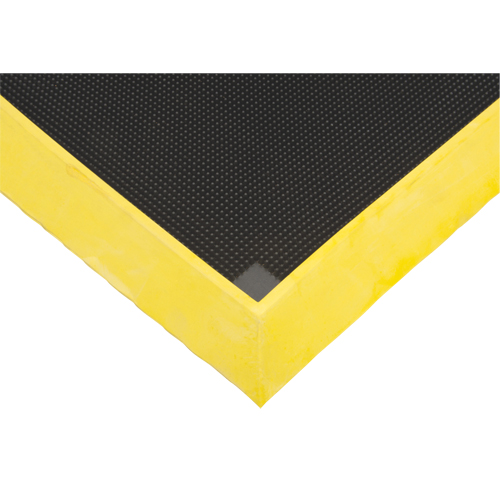 Foot Sanitizing Matting, Rubber, 2-2/3' W x 3-1/4' L x 2-1/2" Thick, Yellow Waymarc Industries Inc
