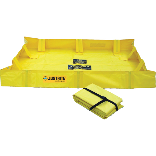 QuickBerm&reg; Lite Containment Berm, 79 gal. Capacity, 4' W x 4' L x 8" H, Snap-Up Bracket Waymarc Industries Inc