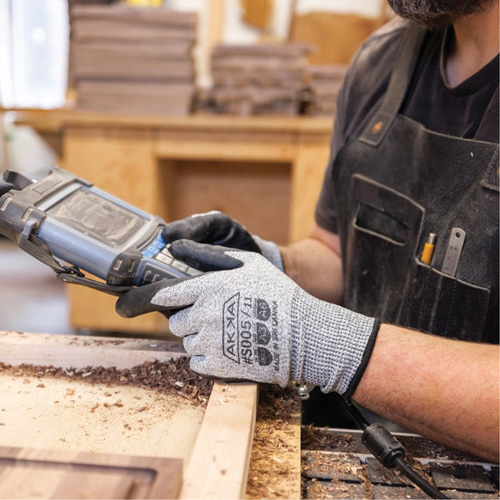 Gants r&eacute;sistants aux coupures, Taille Petit/7, Calibre 10, Rev&ecirc;tement Mousse de nitrile, Enveloppe en Dyneema, ASTM ANSI niveau A3/EN 388 niveau C Waymarc Industries Inc