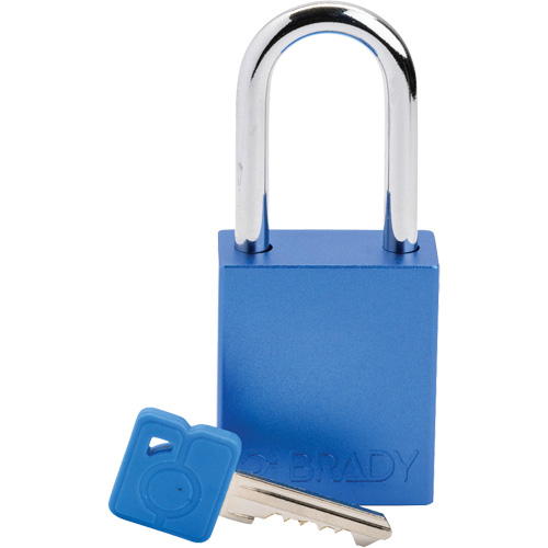 Cadenas de s&eacute;curit&eacute;, Cadenas de s&eacute;curit&eacute;, Cl&eacute;s diff&eacute;rentes, Aluminium, Largeur de 1-1/2" Waymarc Industries Inc