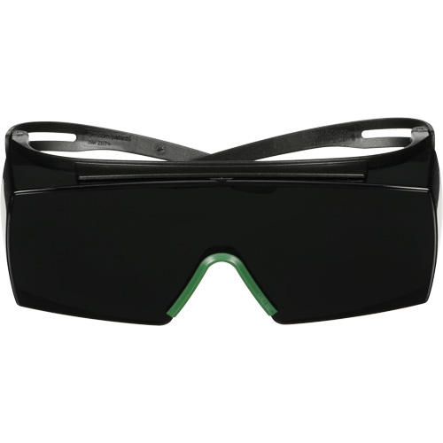 Lunettes de s&eacute;curit&eacute; SecureFit s&eacute;rie 3700 SF3750AS-BLK, Lentille Gris/IR 5.0, Anti-&eacute;gratignures, ANSI Z87+/R&eacute;pond ou surpasse la norme CSA Z94.3 Waymarc Industries Inc