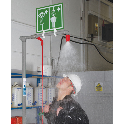 Douche combin&eacute;e avec cuvette ferm&eacute;e en ABS et entr&eacute;e sup&eacute;rieure, Socle Waymarc Industries Inc