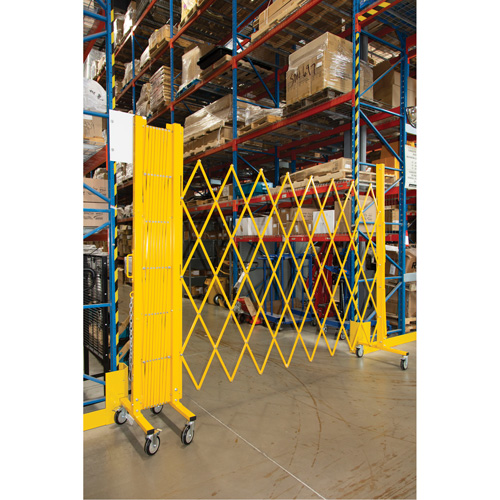 Barri&egrave;re extensible, 84" h x 20' lo, Jaune Waymarc Industries Inc