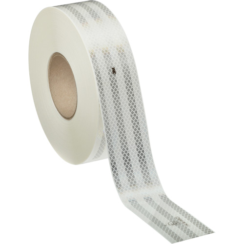 3M Scotchlite Diamond Grade mat&eacute;riau de perceptibilit&eacute; S&eacute;rie 983, 2" la x 150' lo, Blanc Waymarc Industries Inc