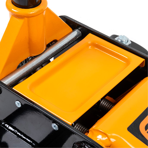 Heavy-Duty Floor Jack, 3 Ton(s) Capacity, 5-1/4" Lowered, 18-1/4" Raised, Manual Hydraulic Waymarc Industries Inc