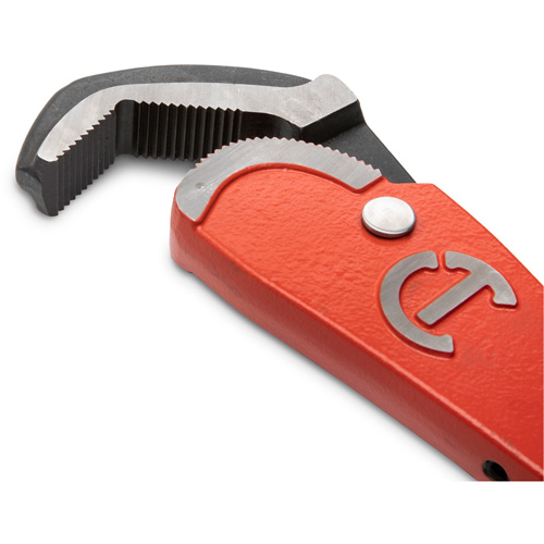 Self-Adjusting Steel Pipe Wrench, 2-1/2" Jaw Capacity, 16" Long, Powder Coated Finish, Non-Ergonomic Handle Waymarc Industries Inc