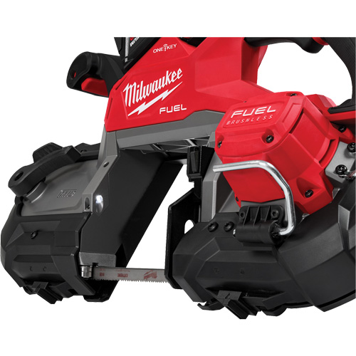 Scie &agrave; ruban &agrave; deux g&acirc;chettes pour coupes profondes M18 FUEL avec ONE-KEY, 18 V, 5" Capacit&eacute; Waymarc Industries Inc