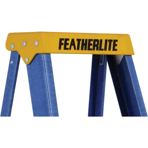 Industrial Duty Stepladders (6300 Series), 4', Fibreglass, 250 lbs. Capacity, Type 1 Waymarc Industries Inc