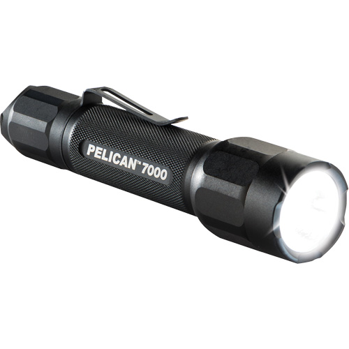 Lampe de poche tactique de s&eacute;rie 7000, DEL, 774 lumens, Piles CR123 Waymarc Industries Inc