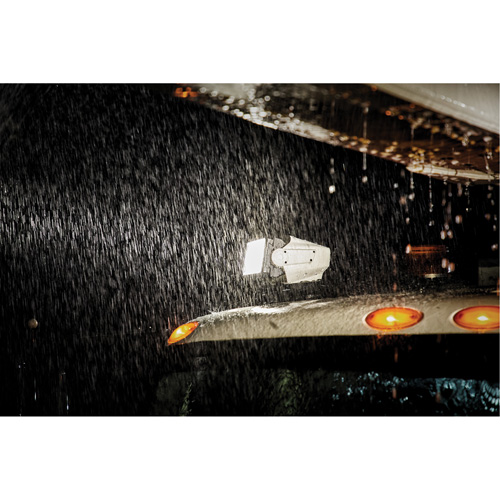 Projecteur orientable polyvalent &agrave; t&eacute;l&eacute;commande, DEL, 4250 lumens Waymarc Industries Inc