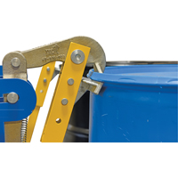 Manipulateur de barils Eagle Beak automatique, Pour 55 gal. US (45 gal. imp.) Waymarc Industries Inc