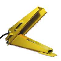 D&eacute;monte-talons hydraulique pour pneu agricole double s&eacute;rie Pro Waymarc Industries Inc