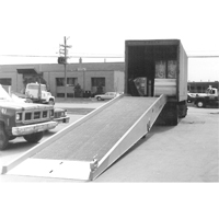 Mobile Yard Ramp, 16000 lbs. Capacity, 72" W x 30' L KH524 | Waymarc Industries Inc