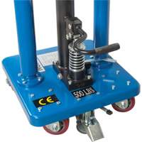 Hydraulic Work Table, 18" L x 18" W, Steel, 500 lbs. Capacity MP535 | Waymarc Industries Inc