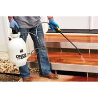 Deck & Home™ Universal Sprayer, 2 gal. (9 L), Polyethylene, 15" Wand NO293 | Waymarc Industries Inc