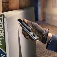 Knife with Ratchet Lock, 18 mm, Carbon Steel, Heavy-Duty, Aluminum Handle PG169 | Waymarc Industries Inc