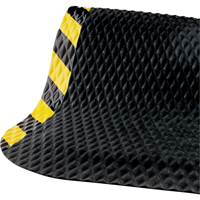 Hog Heaven No. 423 Mats, Diamond, 3-3/4' x 5-3/4' x 5/8", Black/Yellow, Nitrile Waymarc Industries Inc