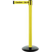 Montant pour syst&egrave;me Advance TensaBarrier, Acier, 36" h, Ruban Noir/Jaune, Longueur du ruban 7,5' Waymarc Industries Inc