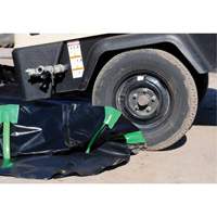 Ultra-Containment Berm&reg;, 179 US gal. Capacity, 4' W x 6' L x 12" H, Stake Wall Waymarc Industries Inc