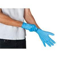 Emballages de gants jetables pour machine distributrice, Petit, Nitrile, 4,5 mils, Sans poudre, Bleu, Classe 2 Waymarc Industries Inc