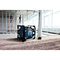 Radio de chantier avec Bluetooth 5.0 et station dalimentation, Lithium-ion, 18 V Waymarc Industries Inc
