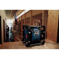 Radio de chantier avec Bluetooth 5.0 et station dalimentation, Lithium-ion, 18 V Waymarc Industries Inc