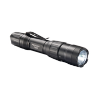 Lampe de poche tactique 7600, DEL, 944 lumens, Piles CR123 Waymarc Industries Inc